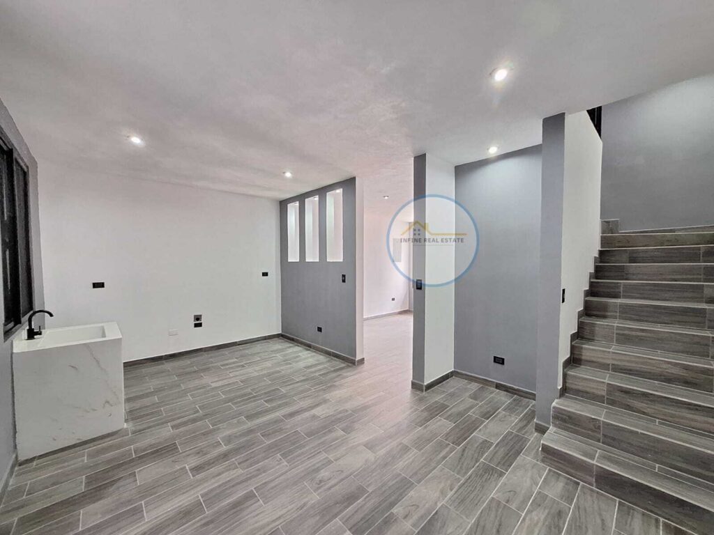 Hermosa Casa De Dos Niveles En Venta. Lista Para Ser Estrenada. - Foto 5 de 15