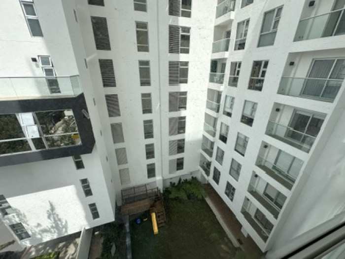 Apartamento En Venta En Zona 10 - Foto 2 de 5