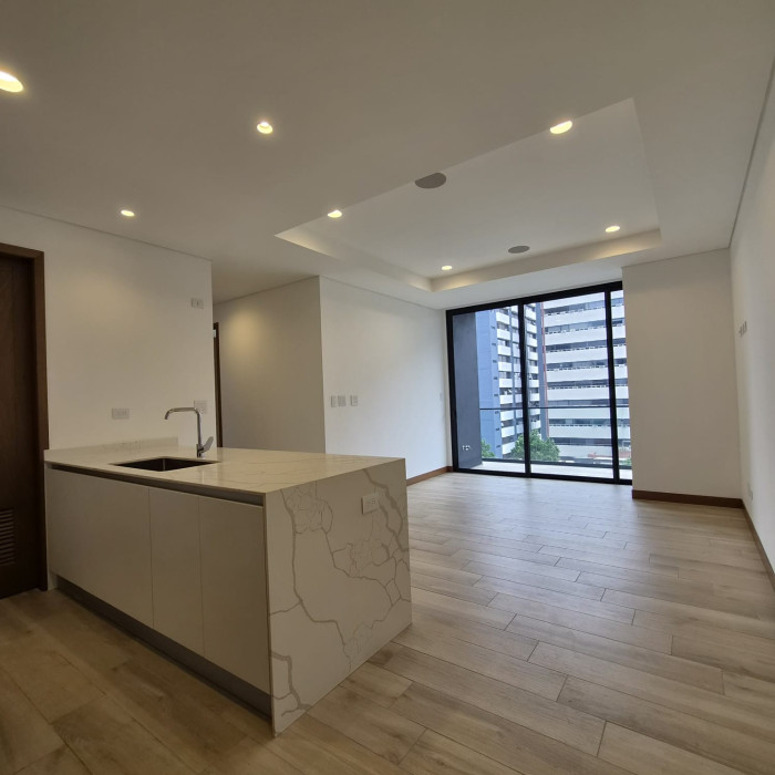 Apartamento En Renta En Zona 10, Diagonal 6 - Foto 4 de 8