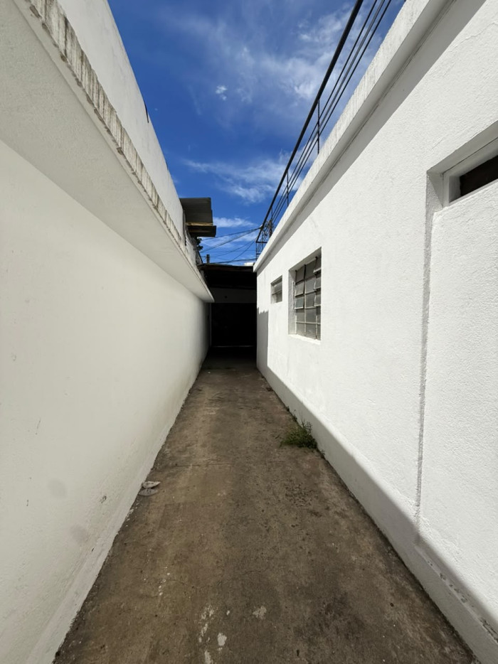 Venta De Casa Amplia Cercana Al Sauce Zona 2