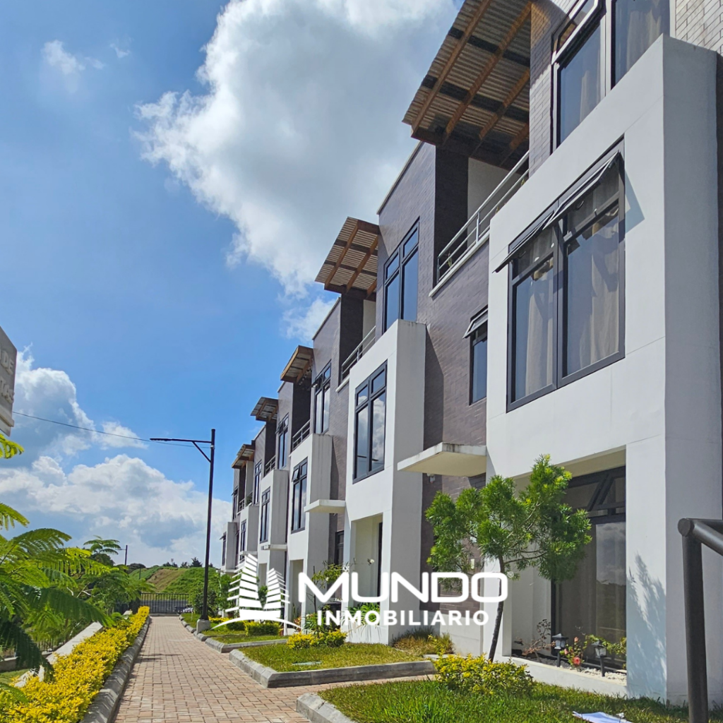 Townhouse En Venta Km 18.5 Caes - Vista principal de la propiedad