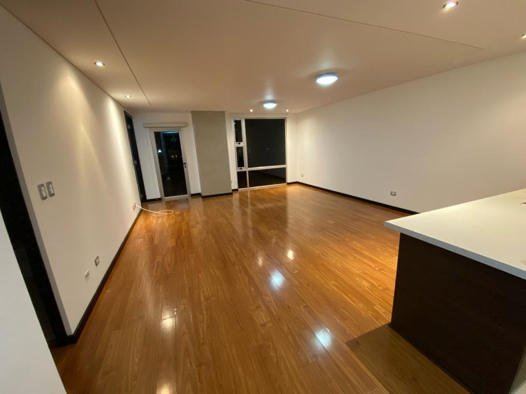 En Alquiler – Bello Apartamento De 97 Metros En Sector Exclusivo De Zona 14 - Foto 2 de 15