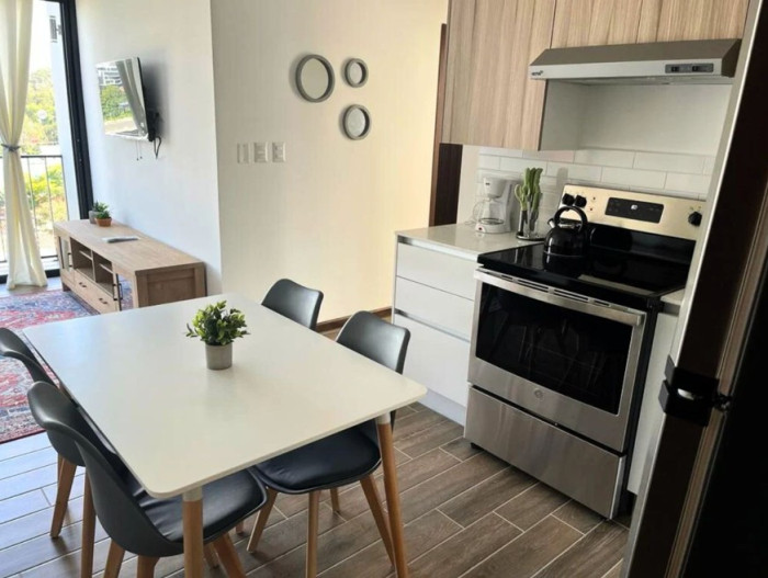 Apartamento Amueblado En Renta o Venta En Inara Zona 13 - Foto 3 de 5