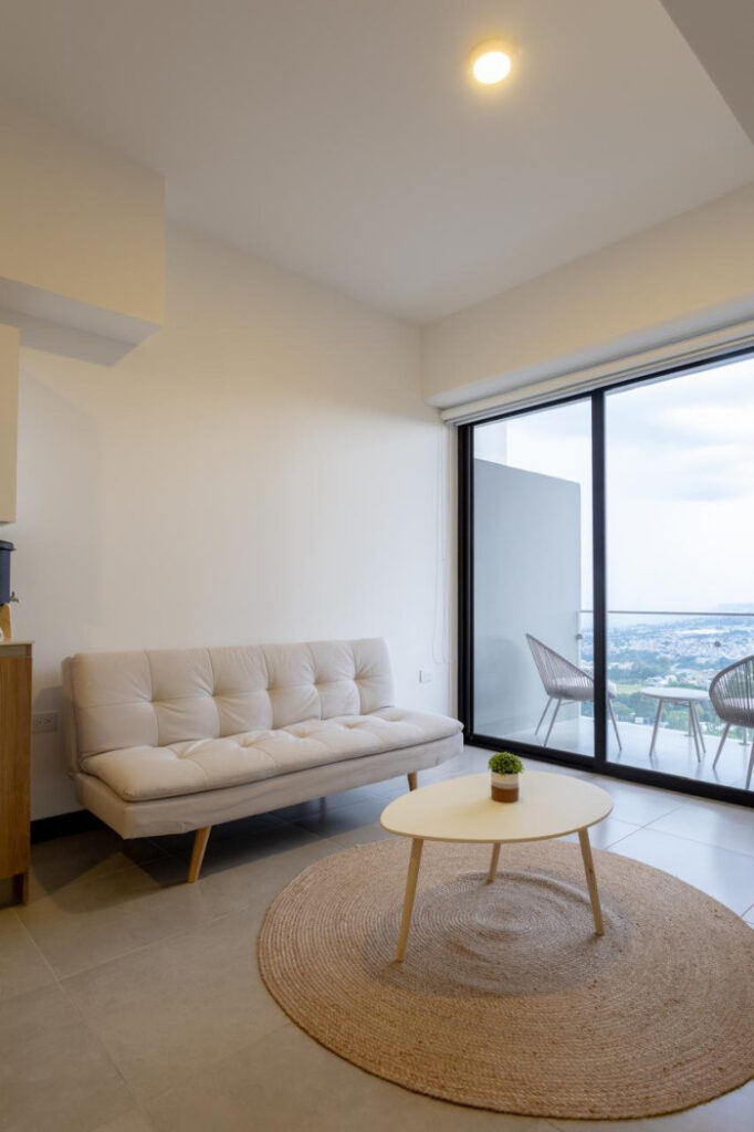 Apartamento Amueblado En Venta Zona 13 - Foto 2 de 8