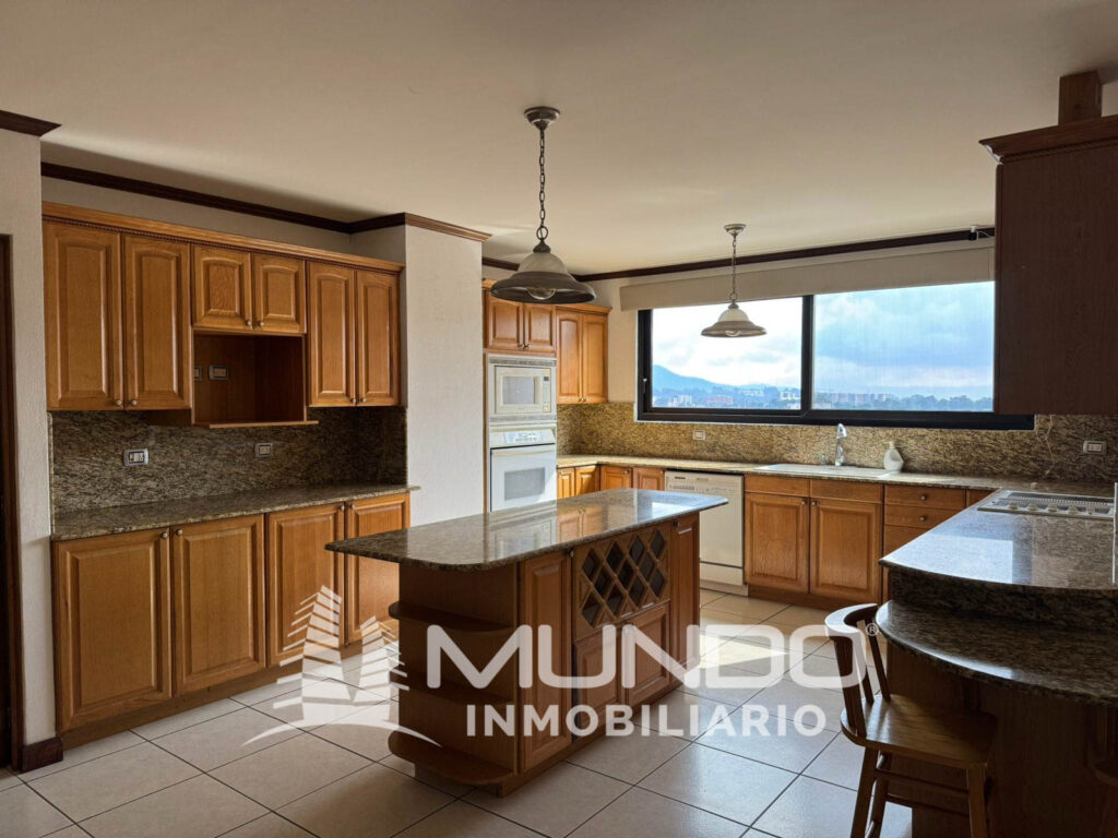 Penthouse En Venta Y Renta En Zona 10, A Una Cuadra De La EstaciÓn. - Foto 3 de 10