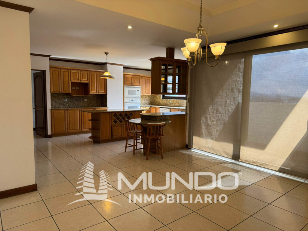 Penthouse En Venta Y Renta En Zona 10, A Una Cuadra De La EstaciÓn. - Foto 5 de 10
