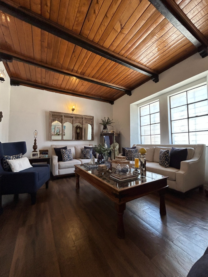 Casa Amplia De Una Planta En Venta | Zona 1, Ciudad De Guatemala