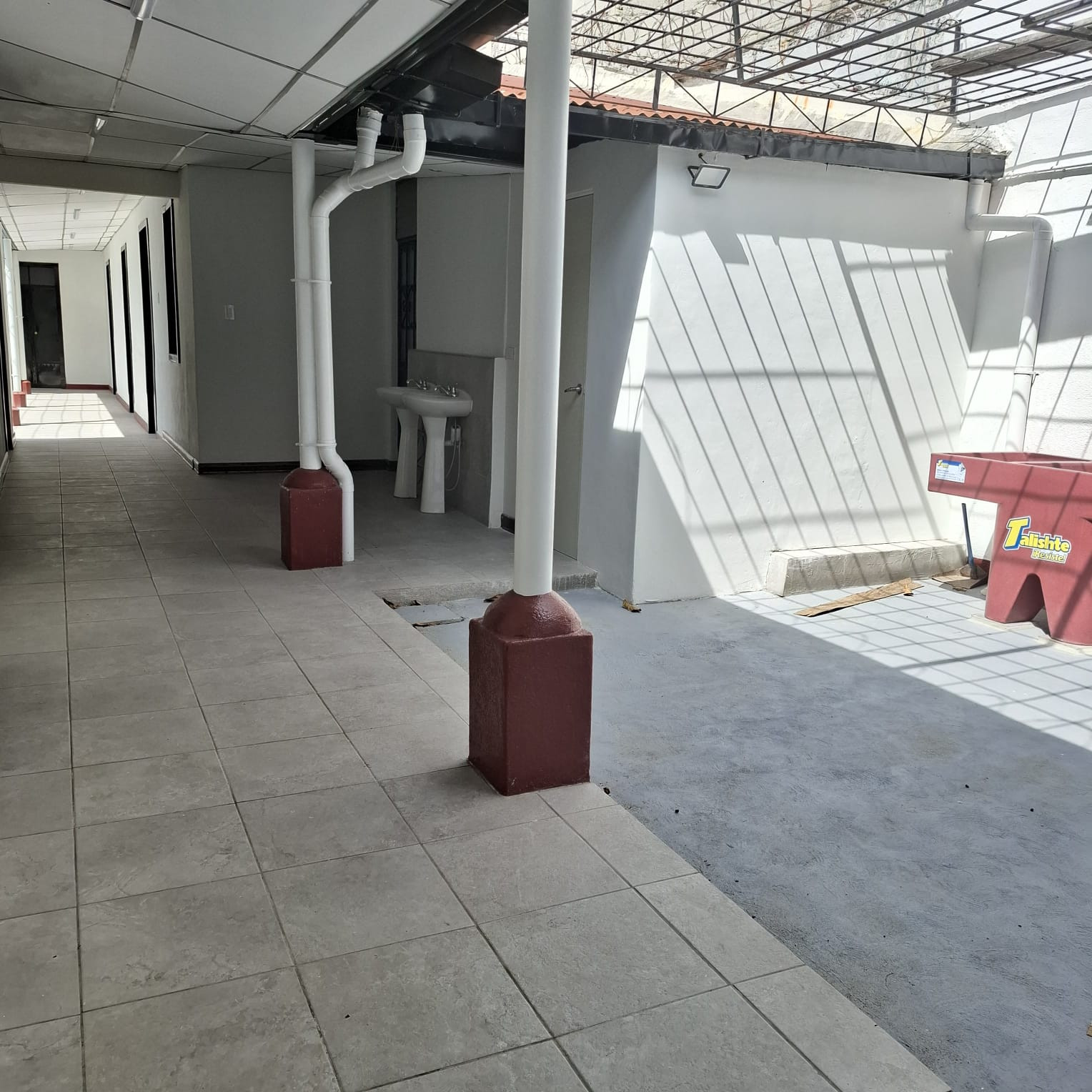 ¡casa Con Uso Comercial En Renta – Zona 1, Ciudad De Guatemala!