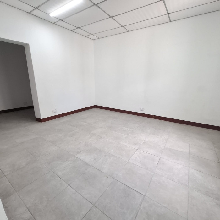 ¡casa Con Uso Comercial En Renta – Zona 1, Ciudad De Guatemala! - Foto 4 de 10