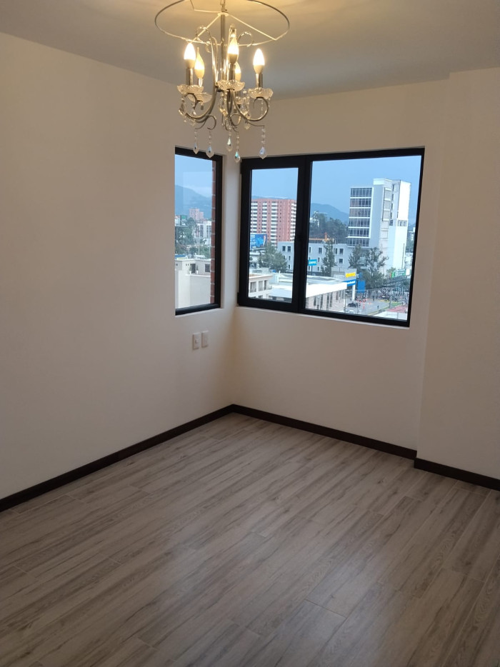 Apartamento Moderno En Renta En Zona 10, Ciudad De Guatemala - Foto 3 de 8