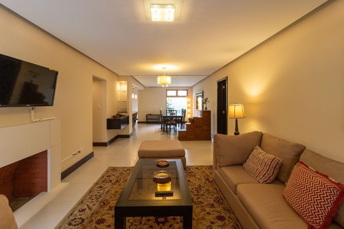 En Alquiler – Apartamento Amueblado Zona 10/ 2 Habitaciones