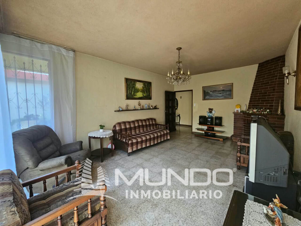 Casa Con Terreno Amplio En Venta Las Charcas Zona 11 - Foto 4 de 15