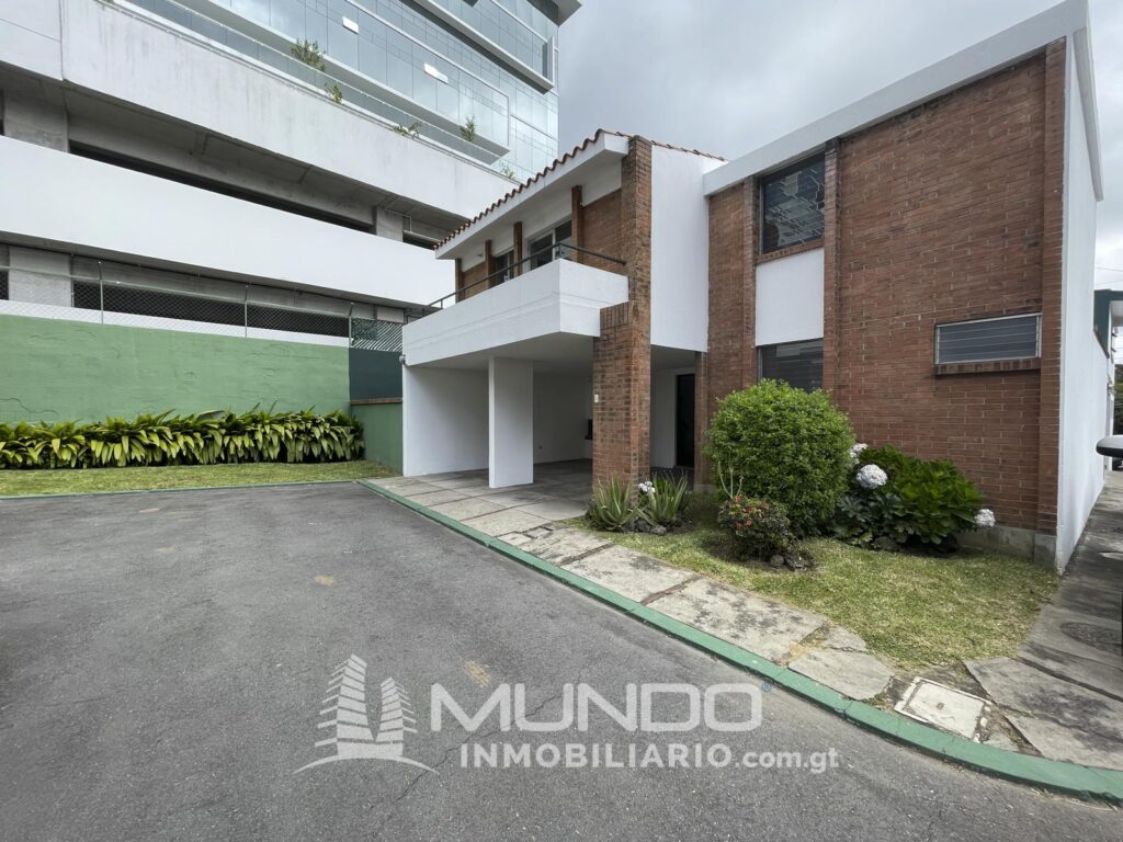 Casa En Renta En Zona 10 - Vista principal de la propiedad