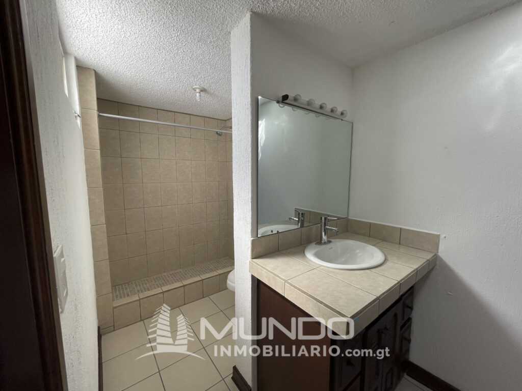 Casa En Renta En Zona 10 / Mundo Inmobiliario - Foto 4 de 12