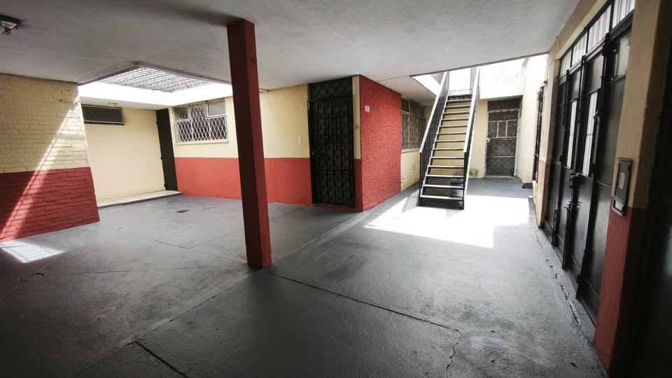 En Alquiler – Ubicación Premium Para Tu Empresa Nacional - Foto 2 de 11