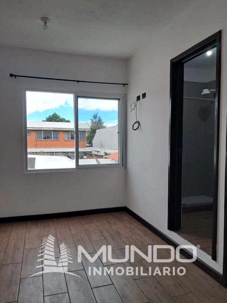 Townhouse En Renta Zona 15 / Mundo Inmobiliario - Foto 4 de 13
